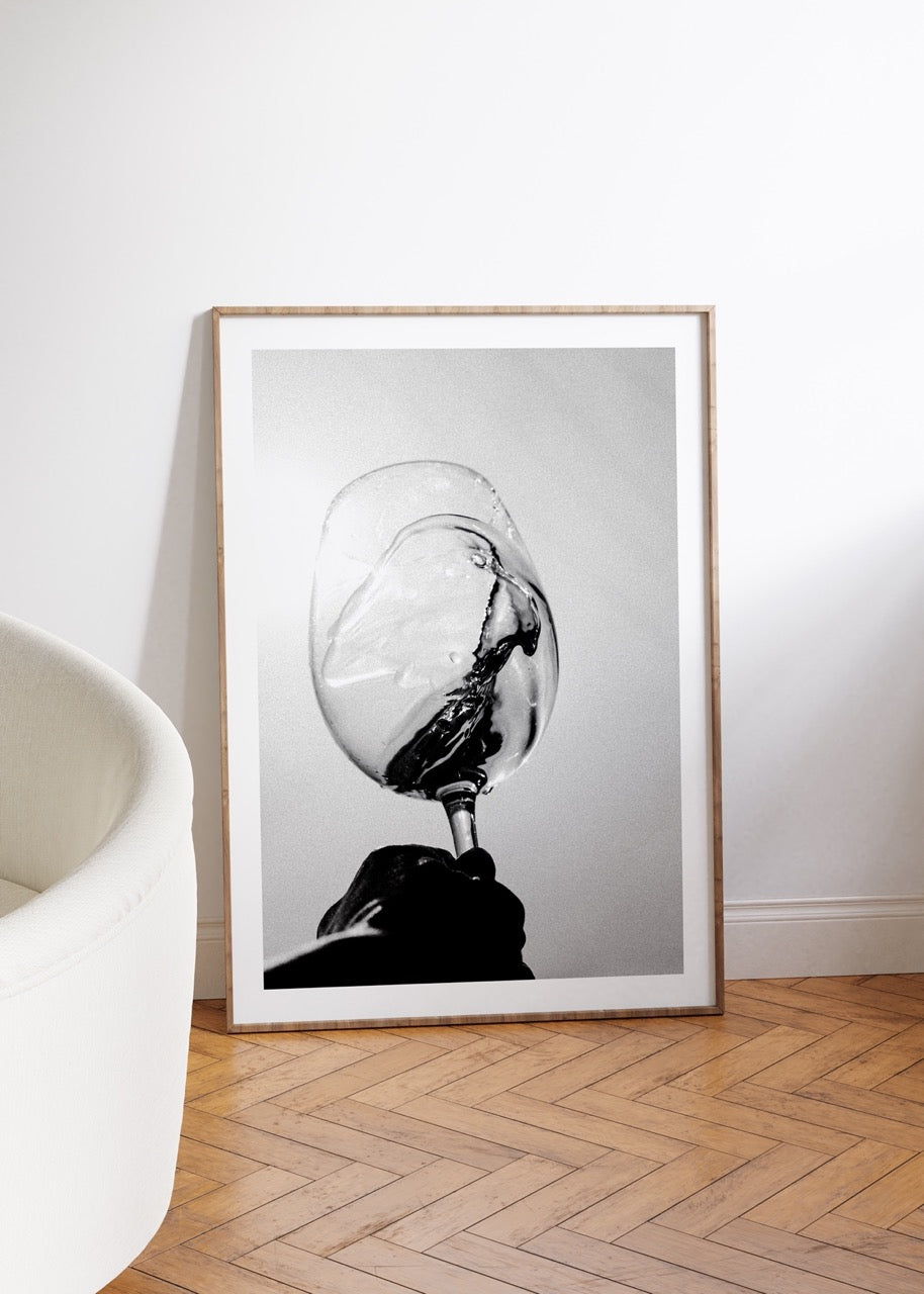 Siyah Beyaz Kadeh Fotoğraf Çerçevesiz Poster