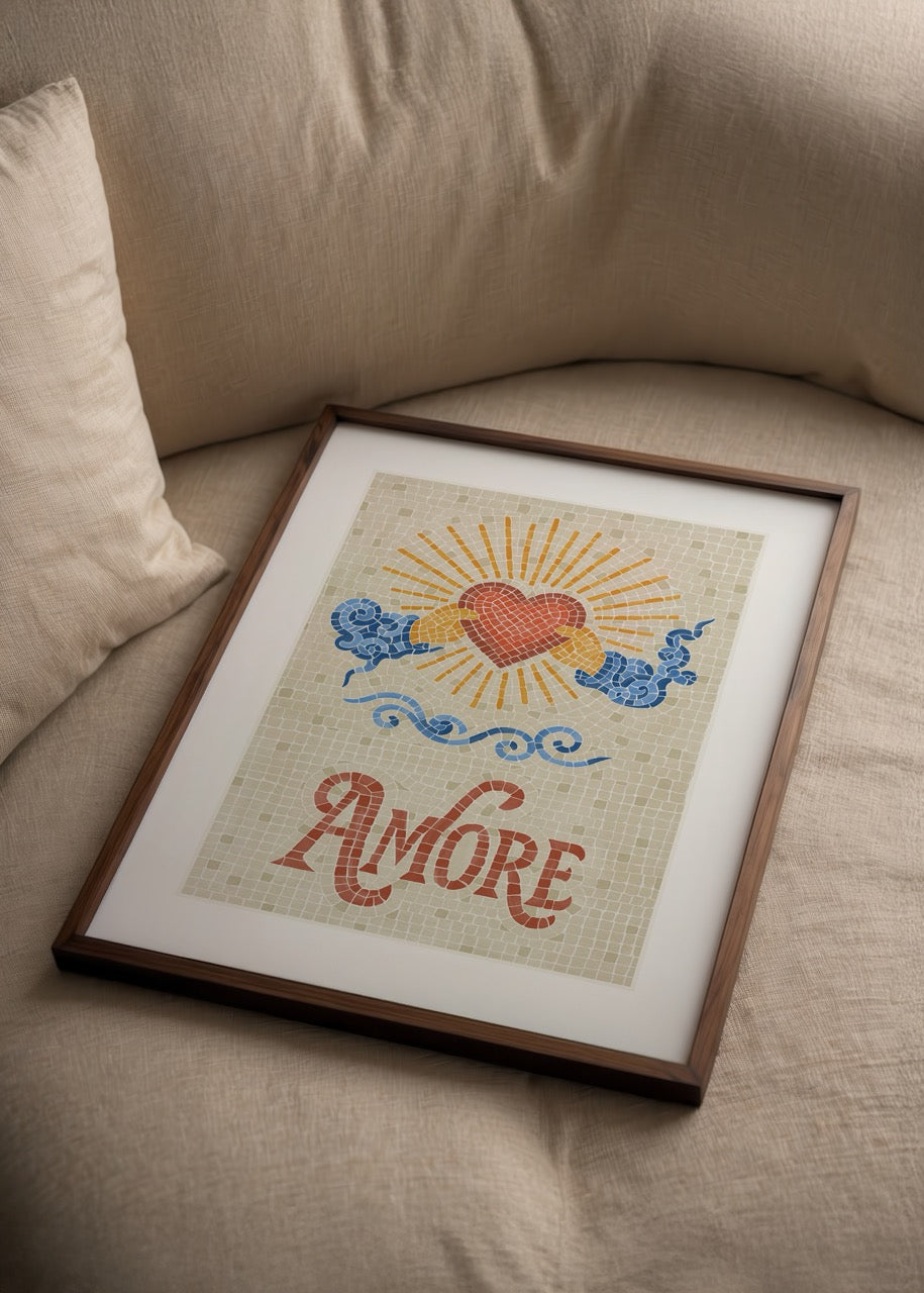 Thola Studio’nun Amore posteri, mozaik desen estetiğiyle kalp ve ışık sembolleriyle hazırlanmış aşk temalı poster baskı.