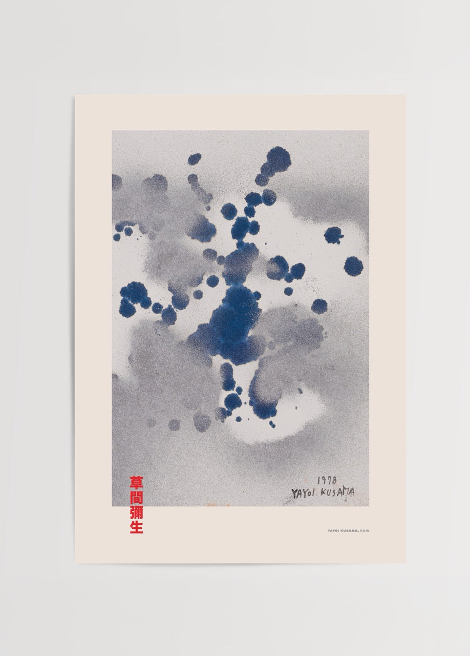 Yayoi Kusama’nın mavi damlalarla oluşturduğu soyut Rain posteri