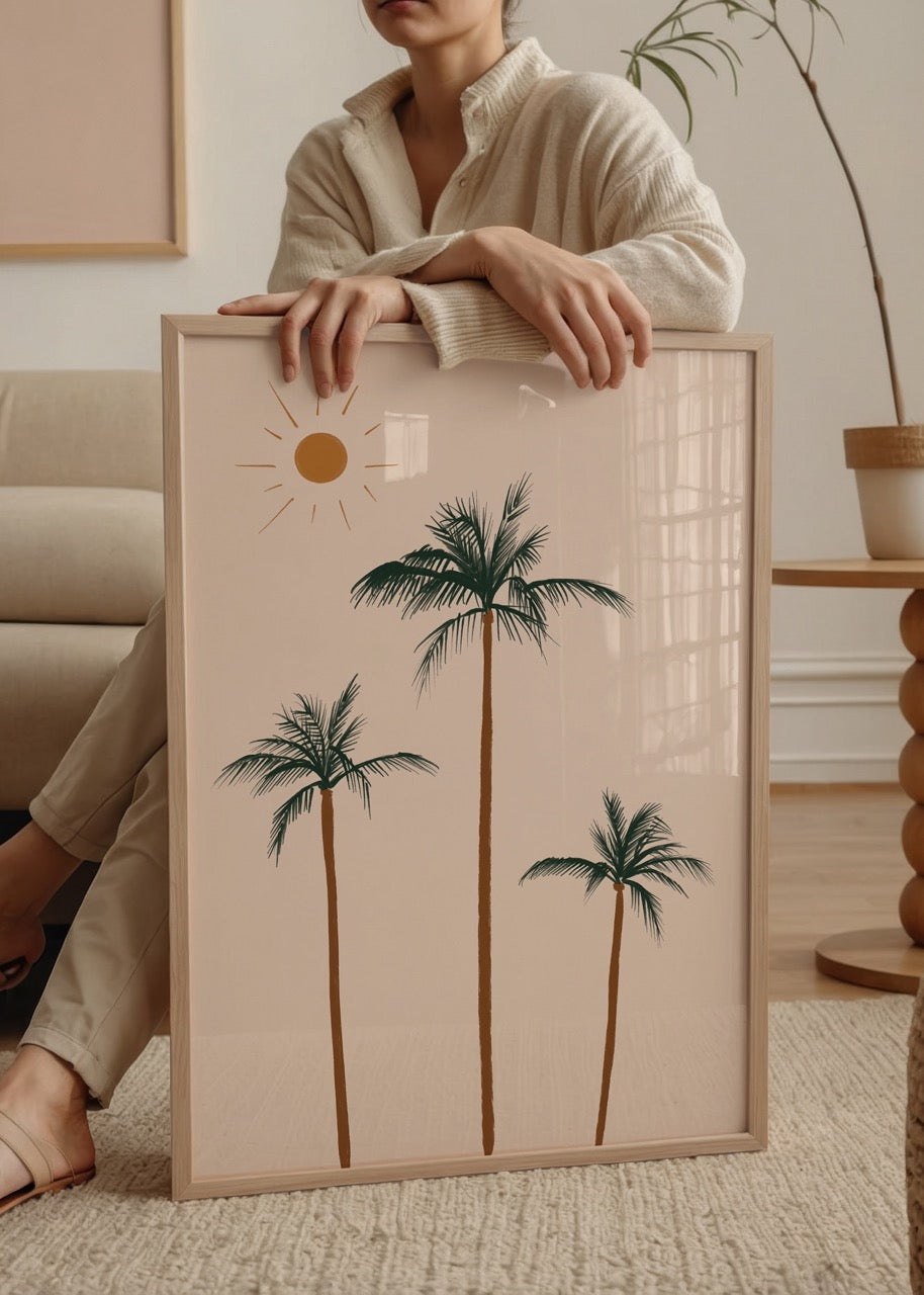 Üçlü palmiye ve güneş illüstrasyonlu minimal yaz temalı poster baskı