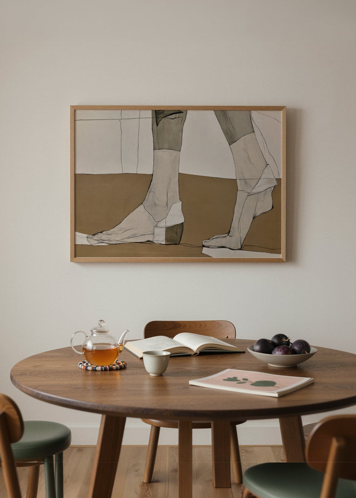 Passage nötr tonlarda ayak ve bacak detaylarına odaklanan çağdaş figüratif sanat posteri