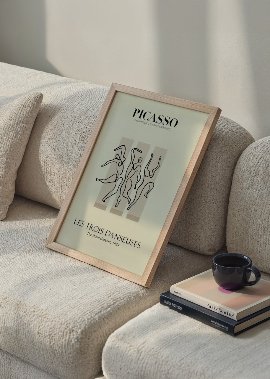 Picasso’nun Üç Dansçı (Les Trois Danseuses) eserinden ilham alan çizgisel ve sade modern sanat posteri.
