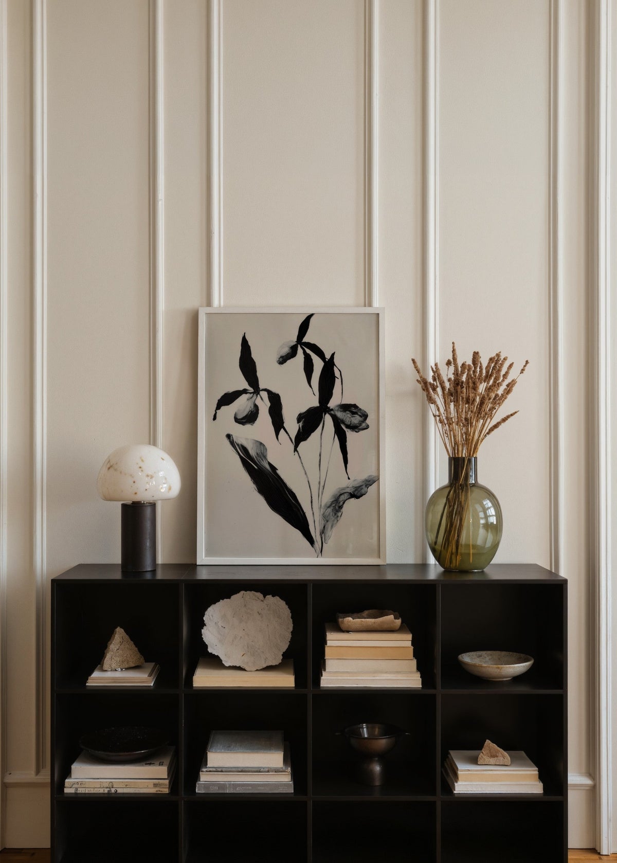 05 Quiet Stem, THE SHAPE OF PASSING koleksiyonu Poster poster baskı mockup 2