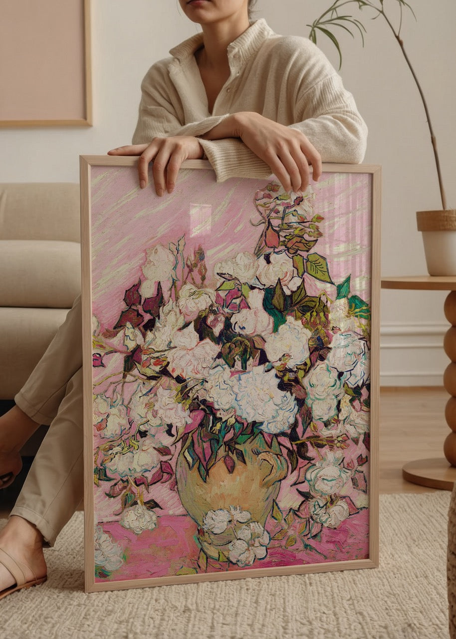 Van Gogh tarzında pembe zemin üzerine beyaz çiçeklerle dolu vazo tablosu posteri