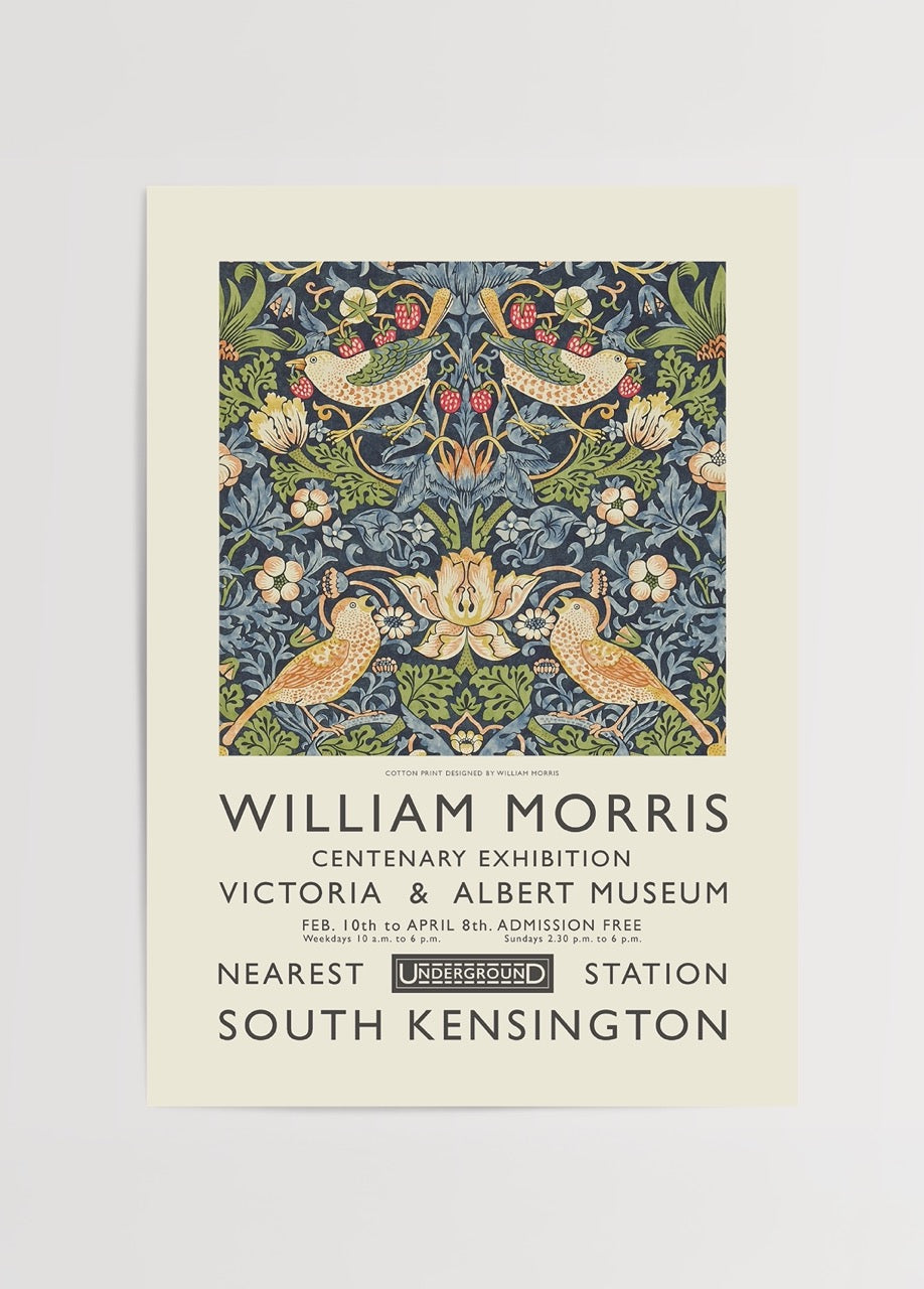 William Morris Strawberry Thief desenli kuş ve çilek motifli sanat posteri