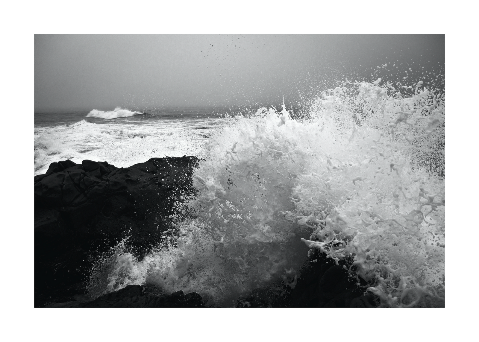 Stormy Coast Black & White Poster Baskı