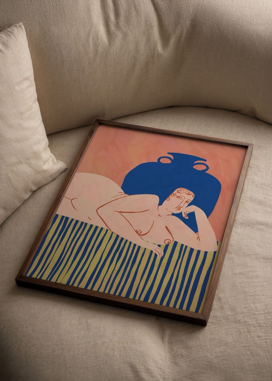 Soyut formlar ve yumuşak renklerle betimlenmiş kadın figürü illüstrasyonu