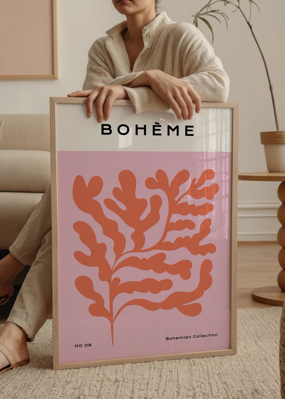 Pembe arka plan üzerine mercan rengi yaprak formuna sahip bohem stil poster
