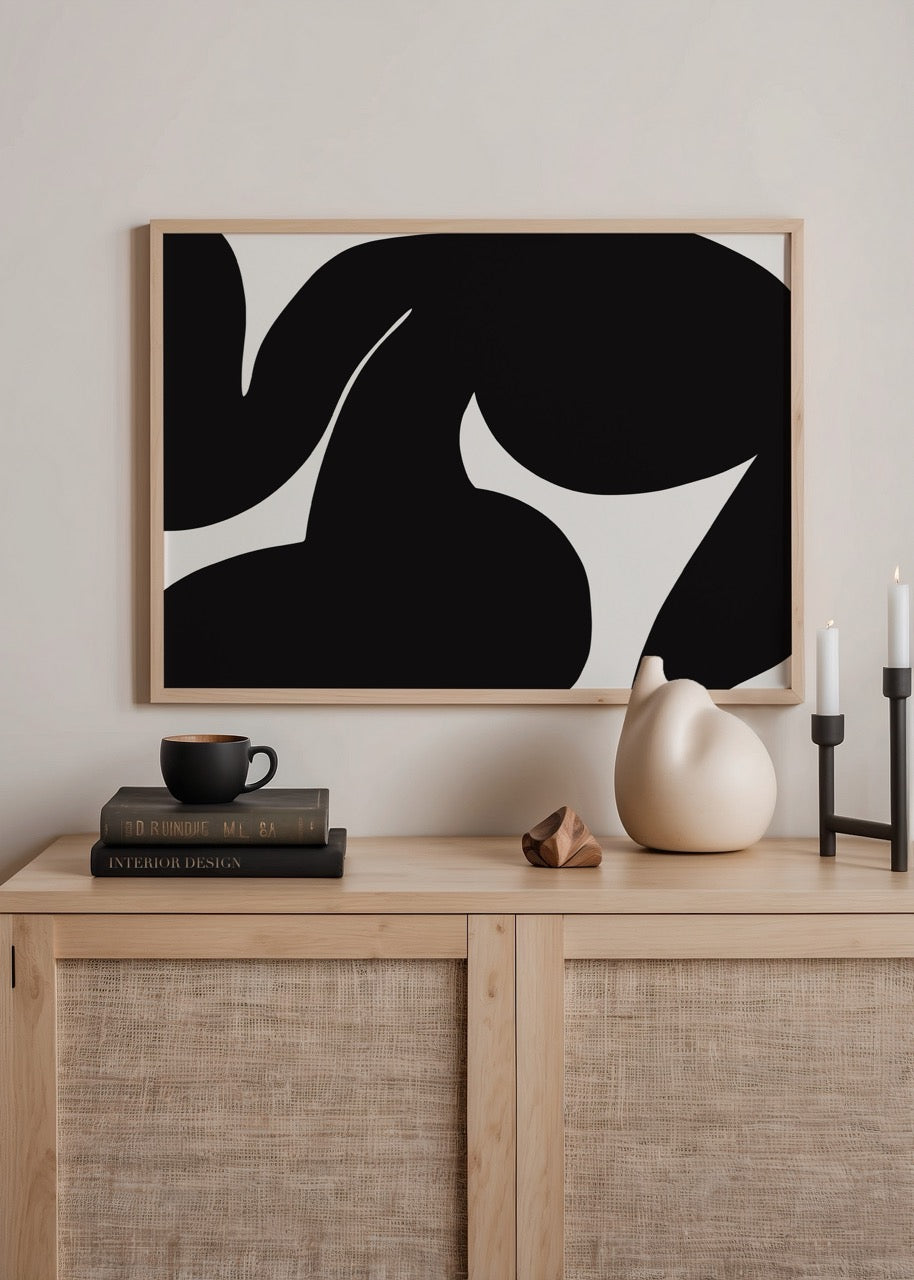 Siyah beyaz soyut formlardan oluşan modern ve minimal çizimli poster tasarımı