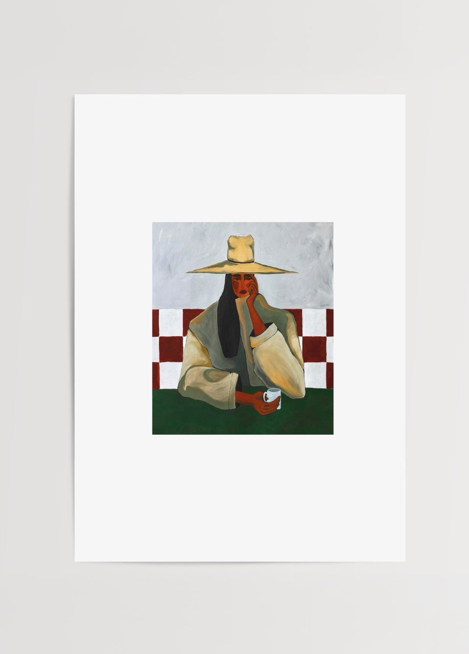 Nida Büyük’ün Calm in a Cup posteri, kahve içen şapkalı kadın figürüyle modern figüratif sanat baskısı.