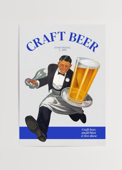 Elinde bira tepsisiyle hareket halinde bir garsonu betimleyen craft beer temalı illüstrasyon poster