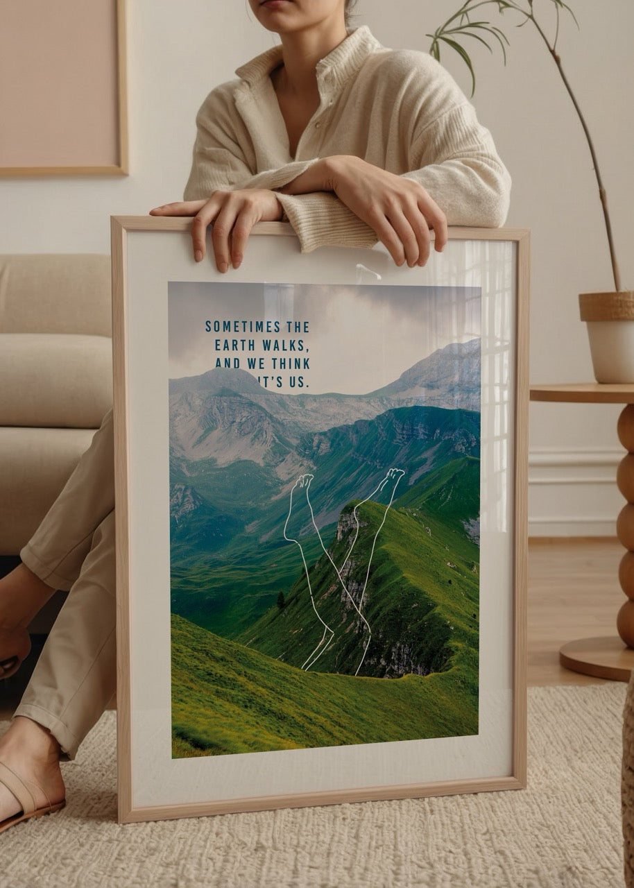 Dağ manzarası üzerinde çizgisel beden formu ile oluşturulmuş doğa temalı mix media poster