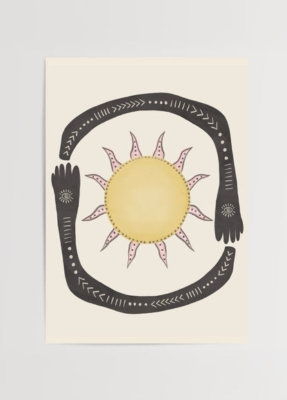 Ortada yumuşak sarı bir güneşi çevreleyen, desenli siyah kollarla oluşturulmuş dairesel ve sembolik illüstrasyon.