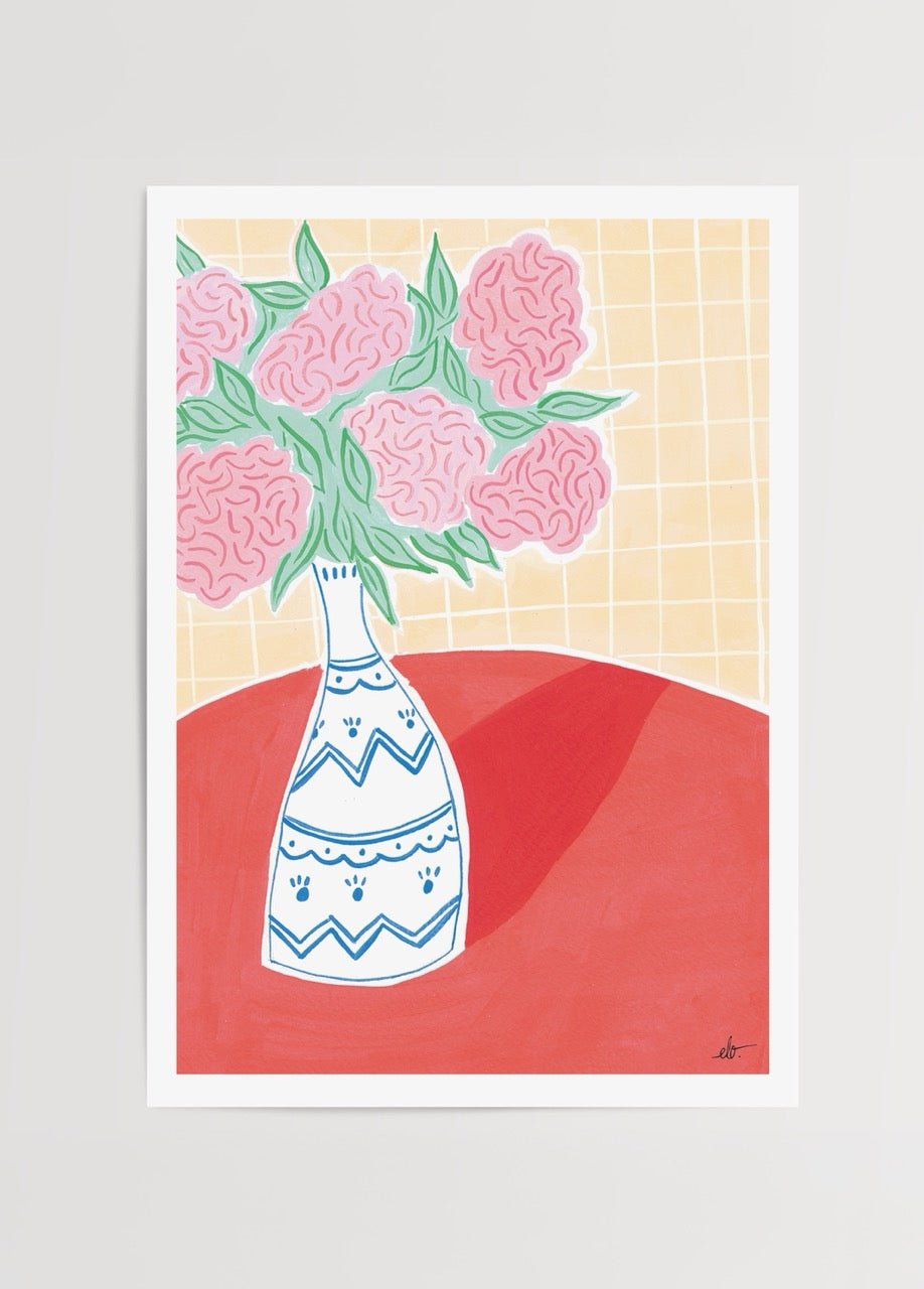 Elif Işık’ın Femmes et Fleurs — Collection d’Automne serisinden Hortensias Rouges – Edition d’Automne posteri, kırmızı ortancalarla dolu desenli beyaz vazo illüstrasyonu.
