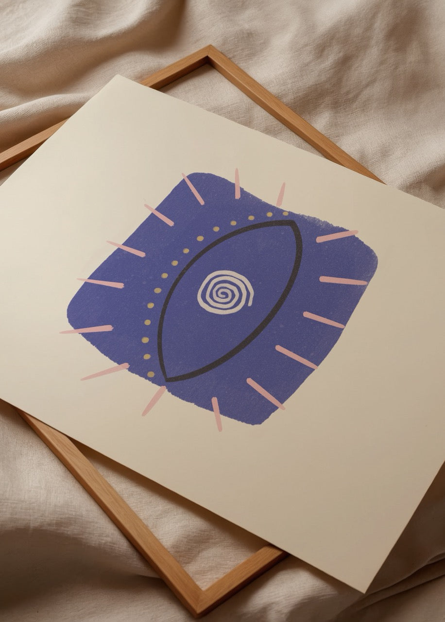 Krem zemin üzerinde mavi tonlarda stilize bir göz figürüyle tasarlanmış, sezgi ve farkındalık temalı illüstrasyon posteri.