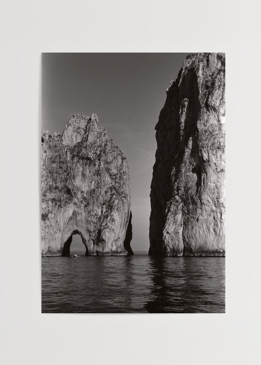 Bilinmeyen Kaya Oluşumları Poster poster baskı mockup 1