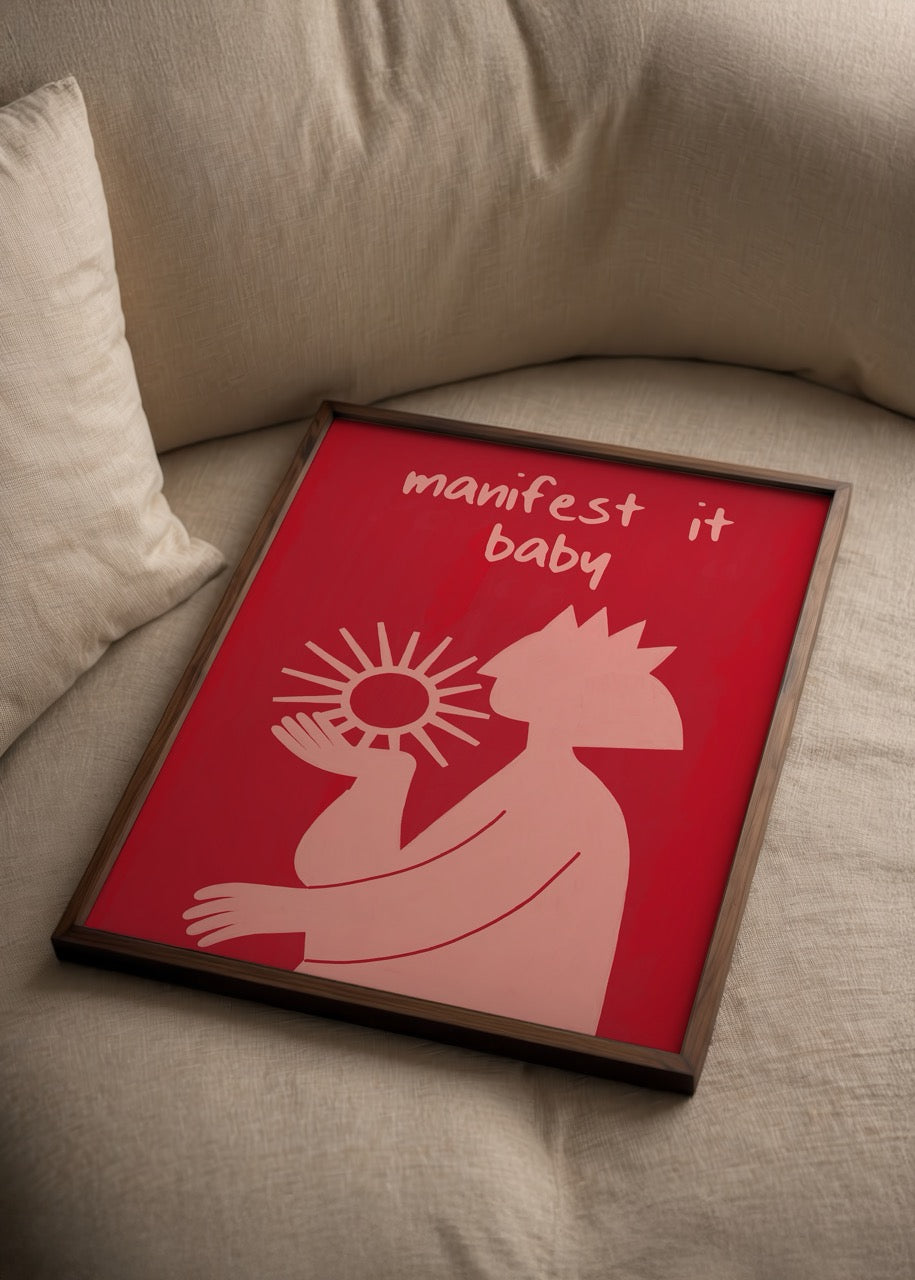 Thola Studio Manifest It Baby posteri, kırmızı ve pembe renkli modern illüstrasyon, motivasyon temalı dekoratif duvar posteri baskısı.