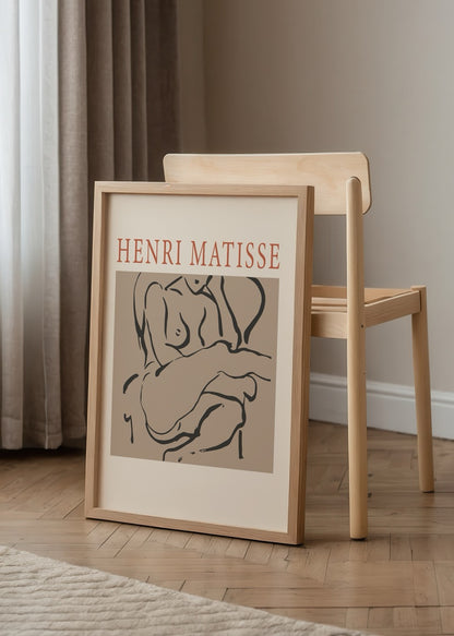 Bej zemin üzerine siyah çizgilerle işlenmiş oturan kadın figürü posteri, Matisse tarzında nü çizim