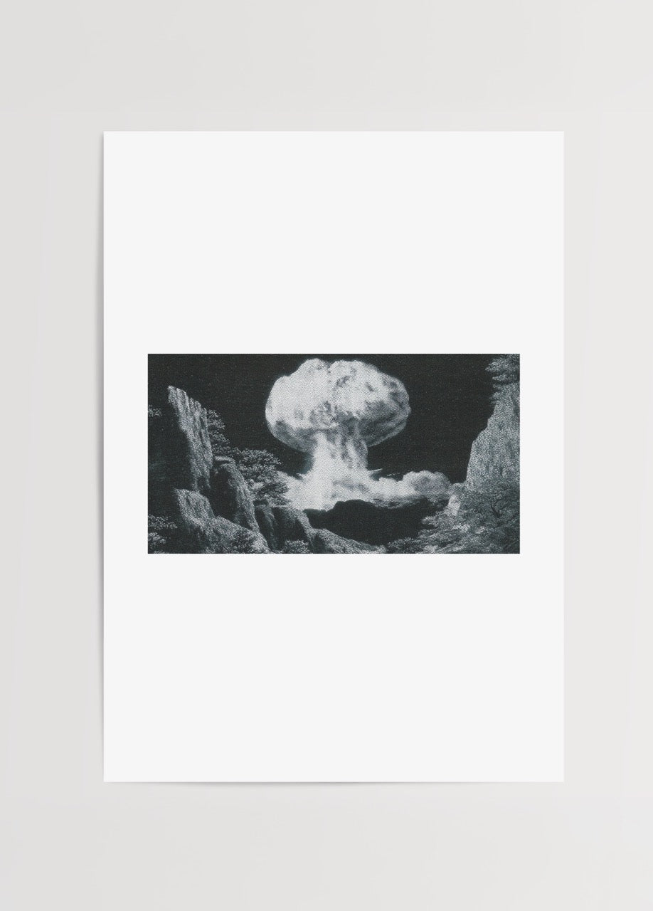 Nükleer patlama görselli siyah beyaz minimal sanat posteri