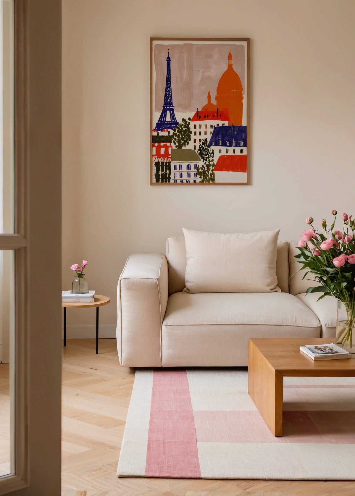 Eiffel Kulesi ve Paris çatı manzarasını canlı renklerle betimleyen mimari illüstrasyon poster.