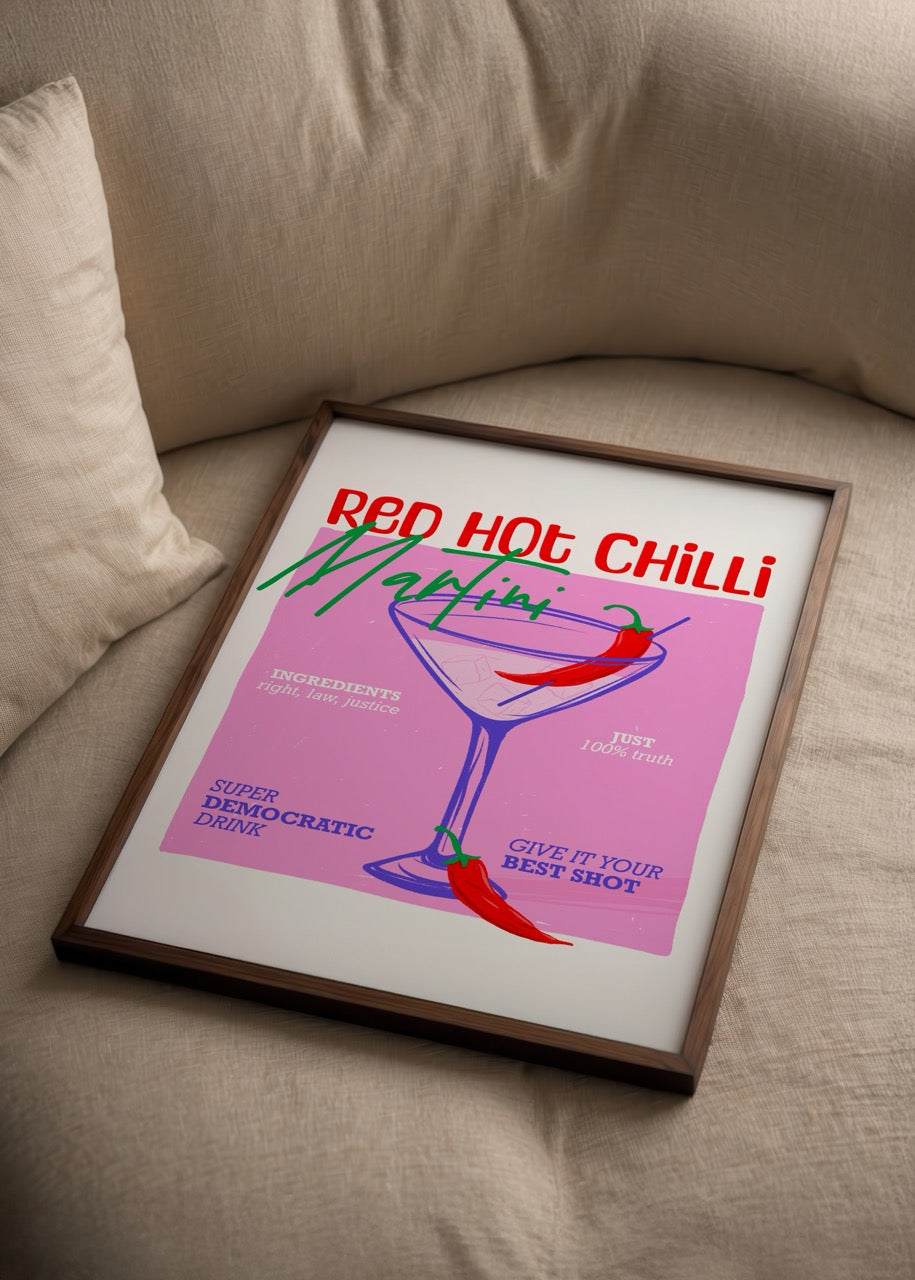 Merve Pınar Yeşilyurt’un pembe zemin üzerinde martini bardağı ve kırmızı biber illüstrasyonlu Red Hot Chilli Martini posteri.