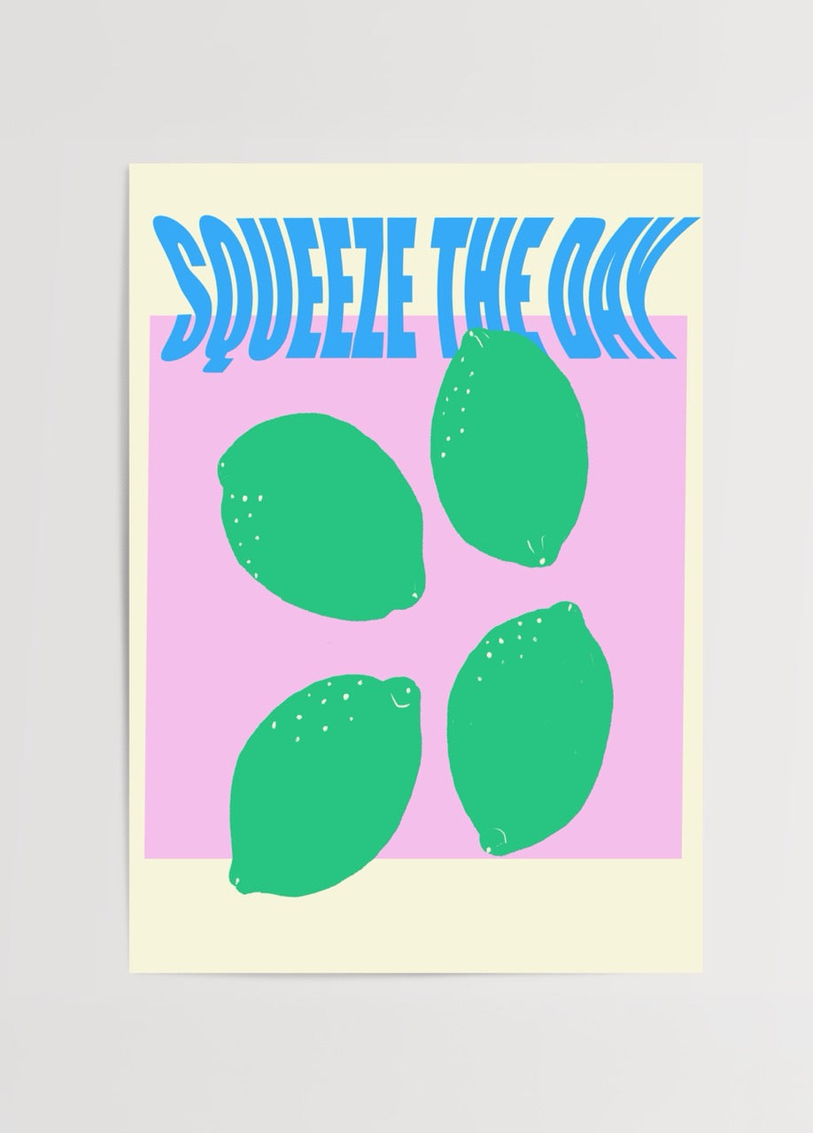 Fulya Genç’in Squeeze the Day posteri, renkli limon illüstrasyonları ve motive edici mesajıyla modern sanat baskısı.