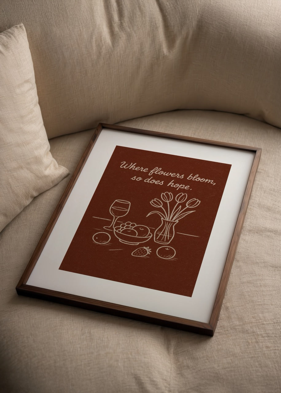 Nida Büyük imzalı Table of Life posteri, çiçekler, meyveler ve şarap kadehi çizimli minimalist tasarım
