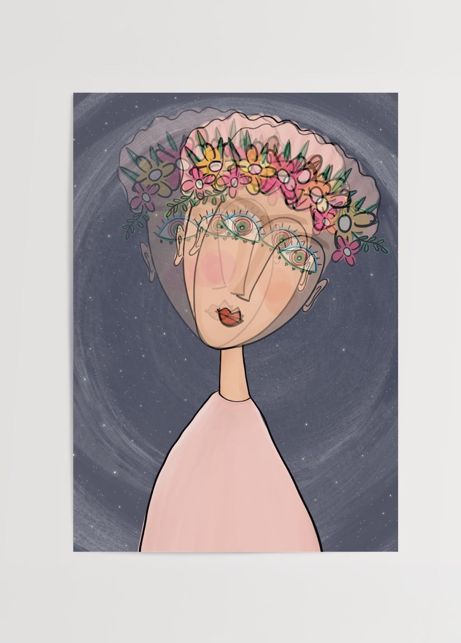 Nergis Sabancı’nın The Floating Ones posteri; çiçek tacı takan, katmanlı gözlü soyut figürün yıldızlı arka planda süzüldüğü illüstrasyon.