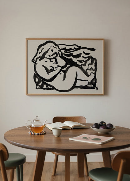Siyah mürekkep çizgileriyle oluşturulmuş kıvrılan insan figürünü betimleyen minimalist figüratif sanat posteri.