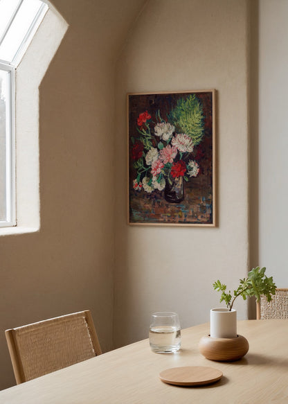 Koyu arka plan üzerinde kırmızı ve beyaz çiçeklerden oluşan Van Gogh tablosu
