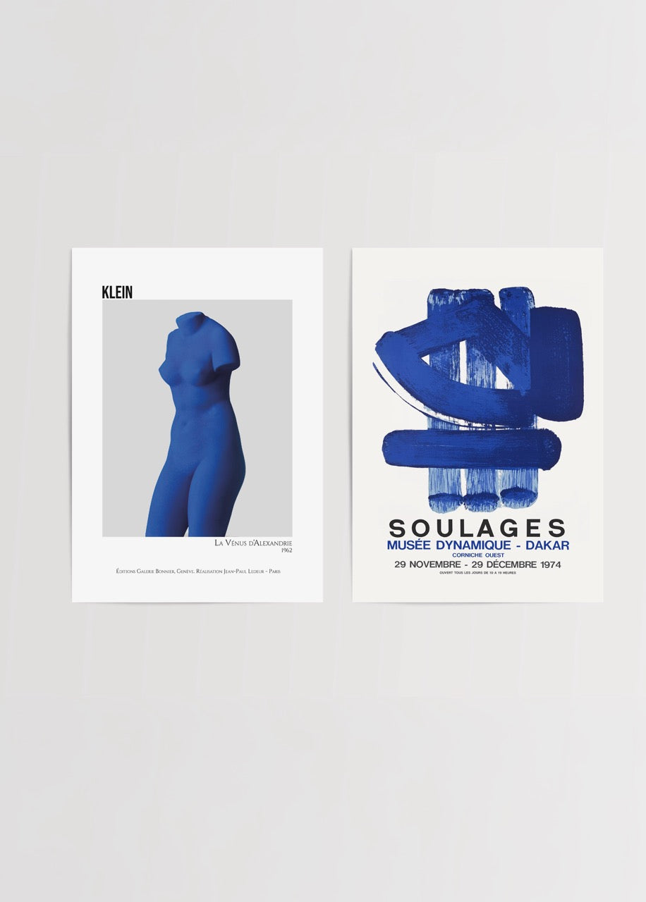 Yves Klein ve Pierre Soulages mavi tonlu modern sanat eserlerinden oluşan ikili poster seti