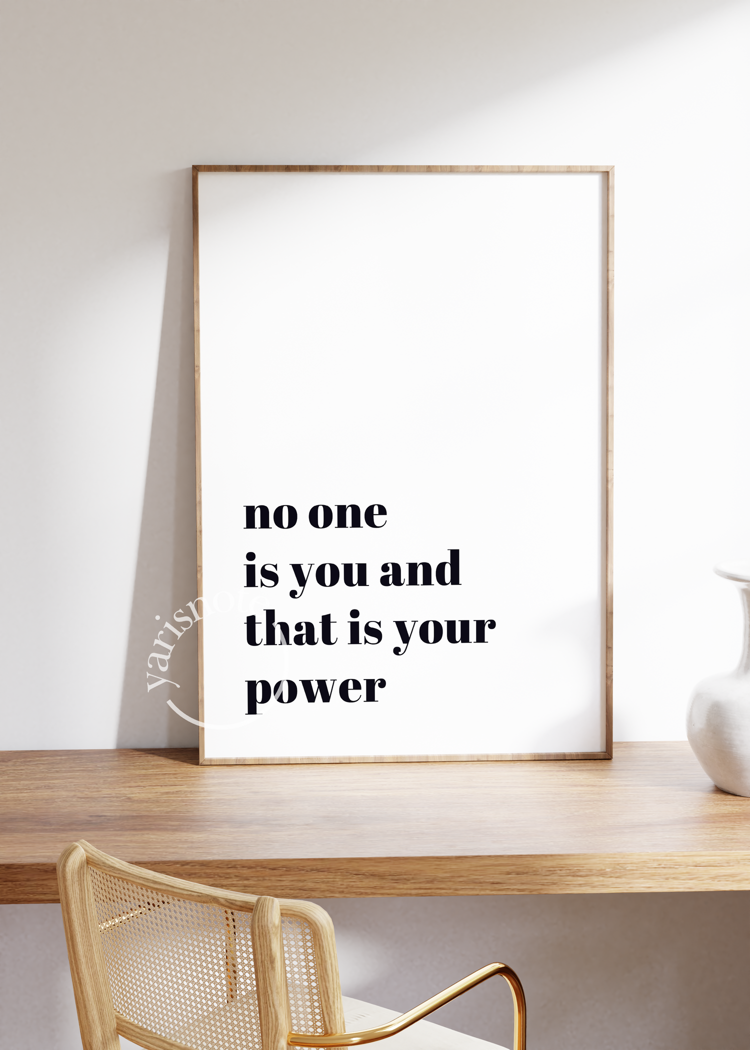 Tipografik Çerçevesiz Poster